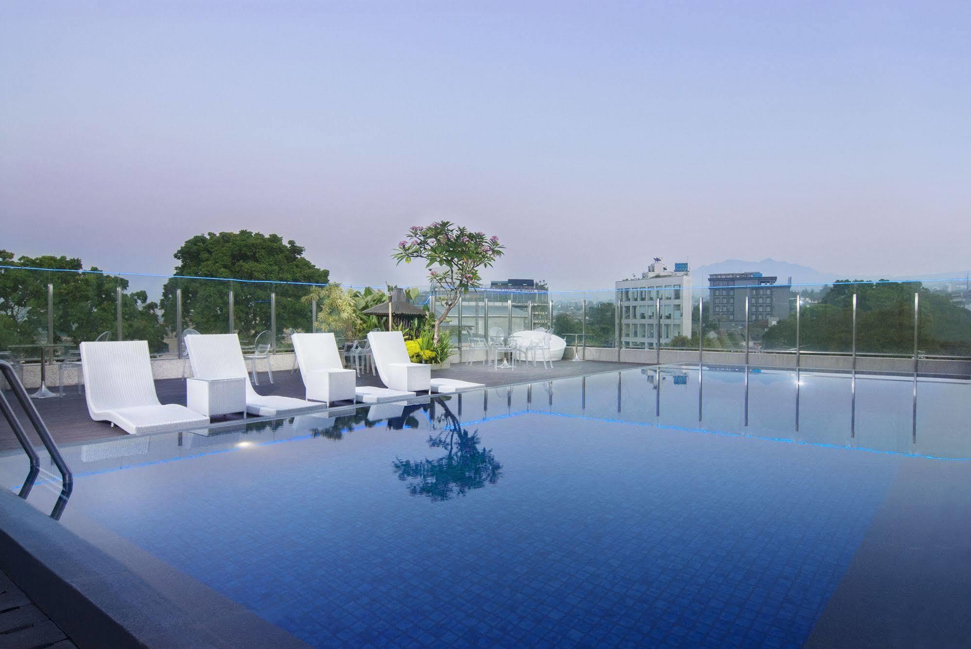 De Java Hotel Bandung Exterior photo